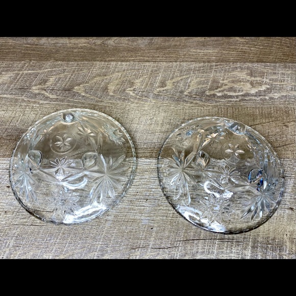Set of 2 matching 6.5” Anchor Hocking Starburst Glass Candy Dishes Pressed Cut - Picture 5 of 11